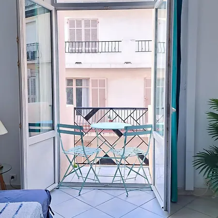 Near Palais! In With Ac & Terrace - Benakey Cannes